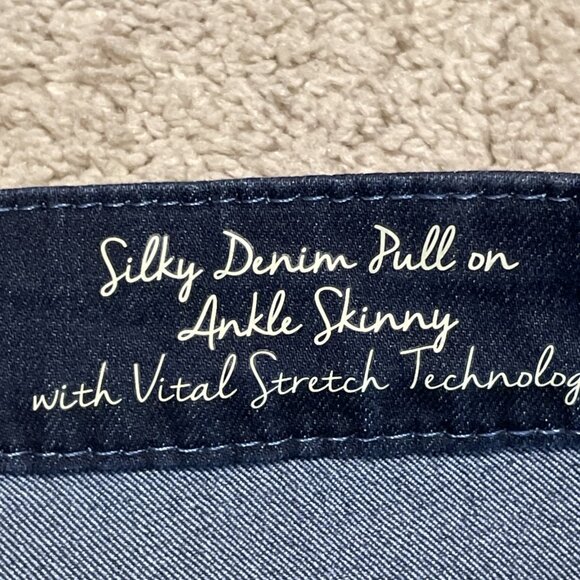 Hot In Hollywood Pull On Ankle Skinny Jeans Women's XL Blue Silky Denim Stretch - Picture 6 of 9